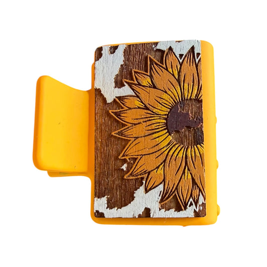 Sunflower with Cow Spots Engraved Claw Clip